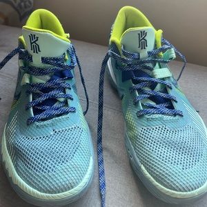 Nike Men’s Basketball Sneakers